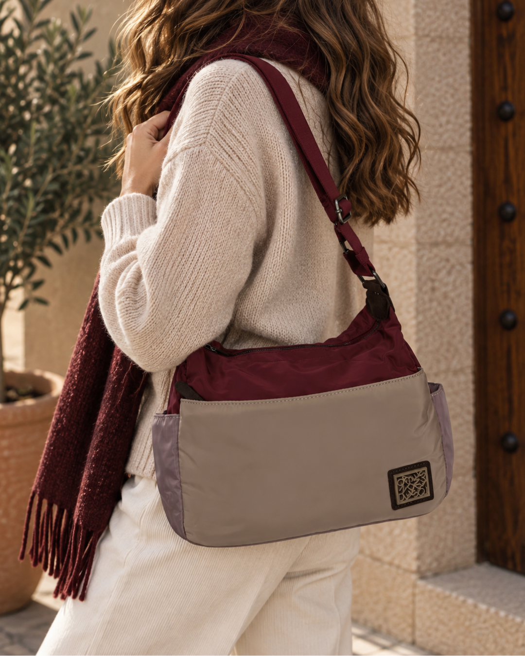 Women's Multi-Pocket Nylon Crossbody Bag with Zipper