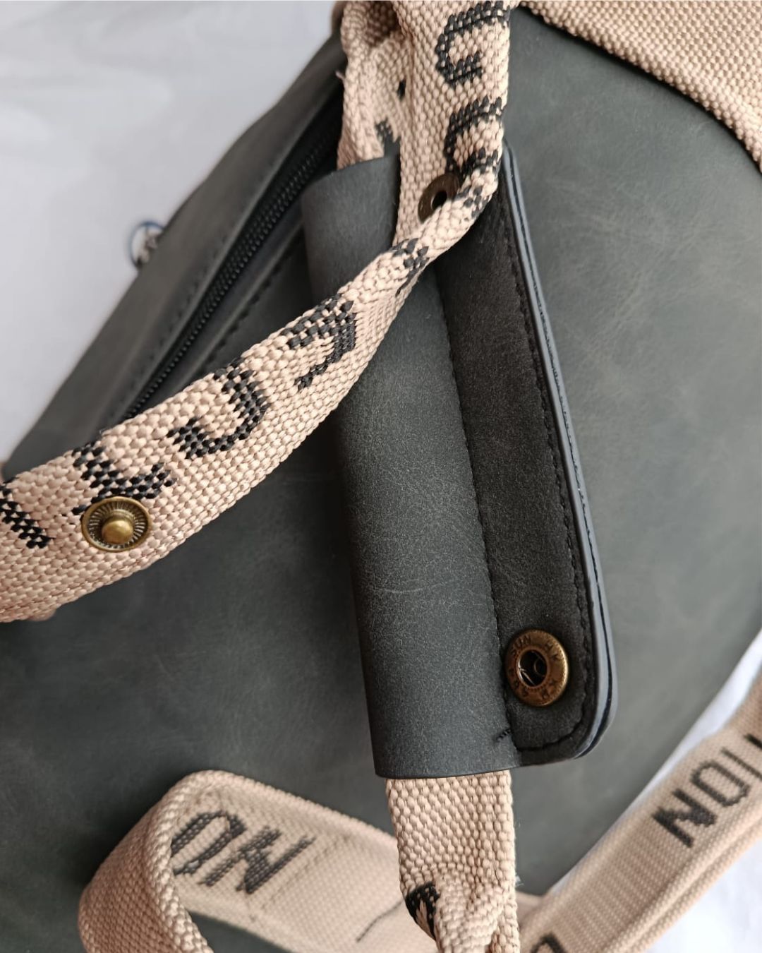Bolso de viaje Gris Oscuro