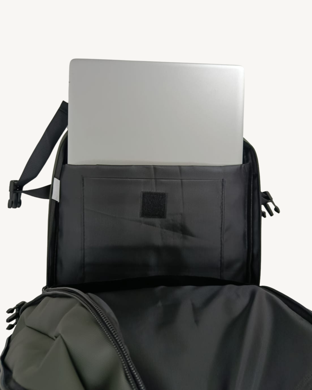 Mochila de Viaje Expandible para Portátil